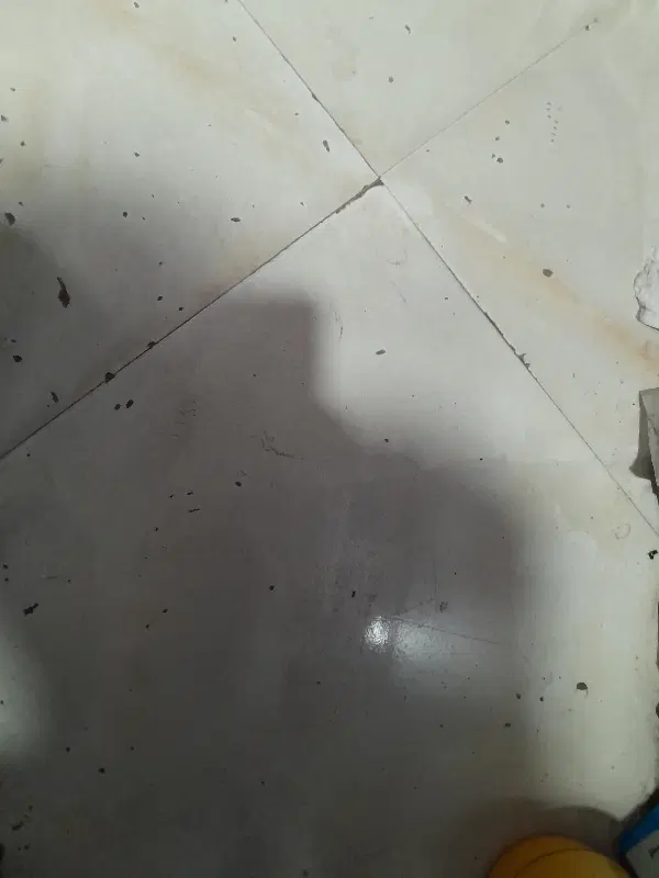 یک باب مغازه درکارگاه مزاحم خیابان ۱۷ متری