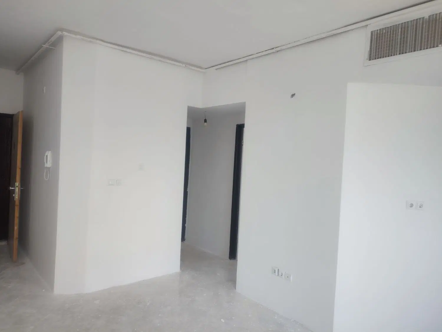 آپارتمان گلبهار 90 متر سوم اسانسور معاوضه با ماشین