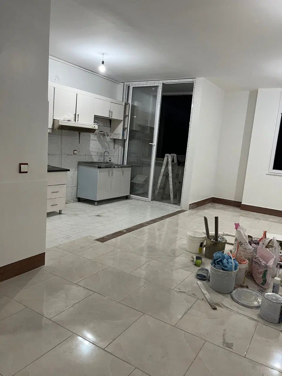 واحد ۸۳ متری ساسانی اجاره