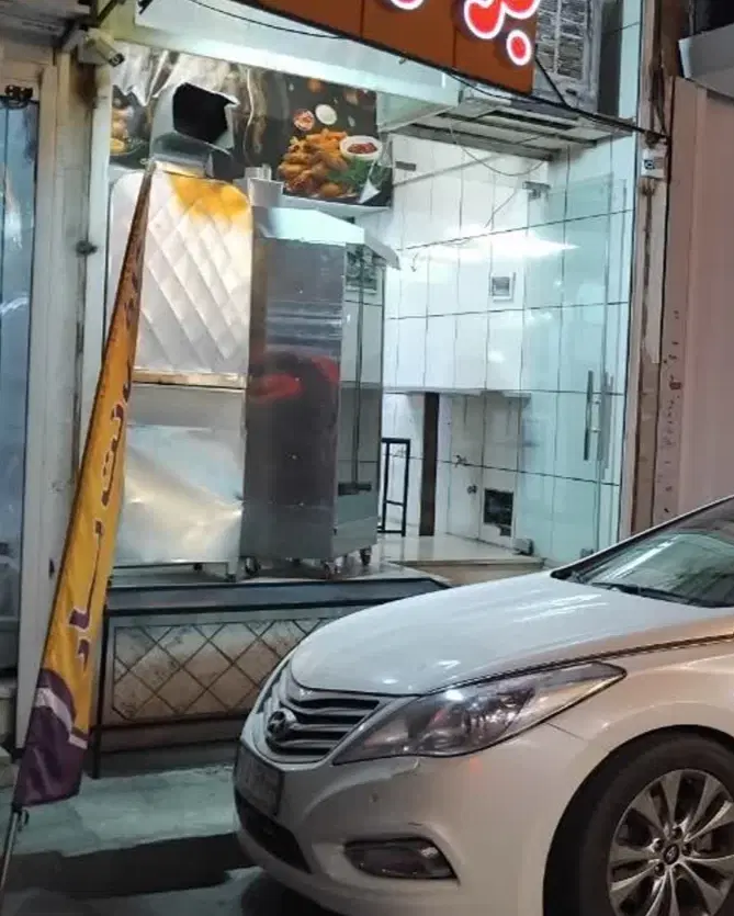مغازه تجاری فردوسی بالکن دار