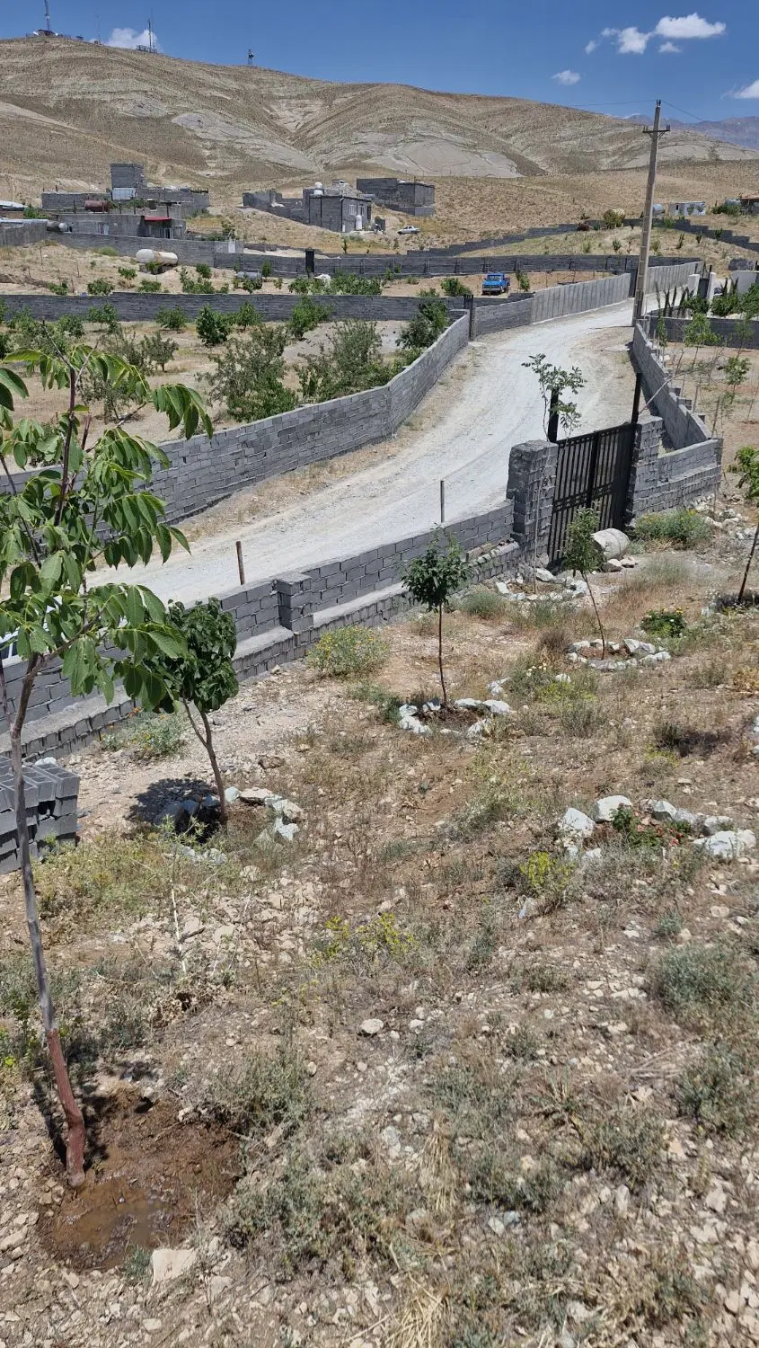 ۴۰۰ متر زمین در شهر گیلاوند