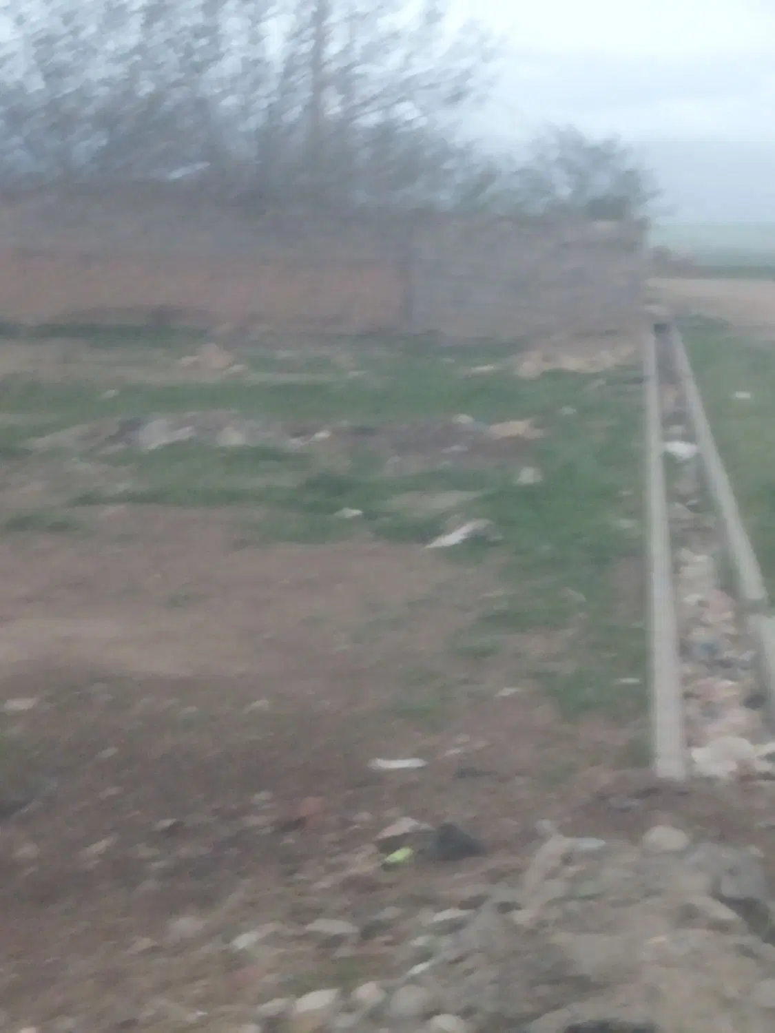 زمین‌فروشی