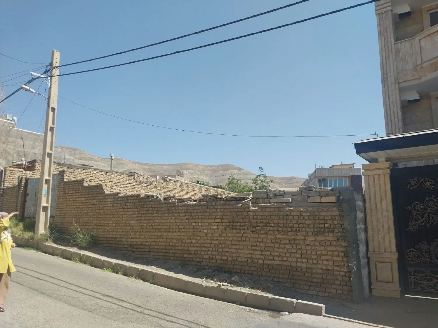 زمین بومهن لوکیشن خوب