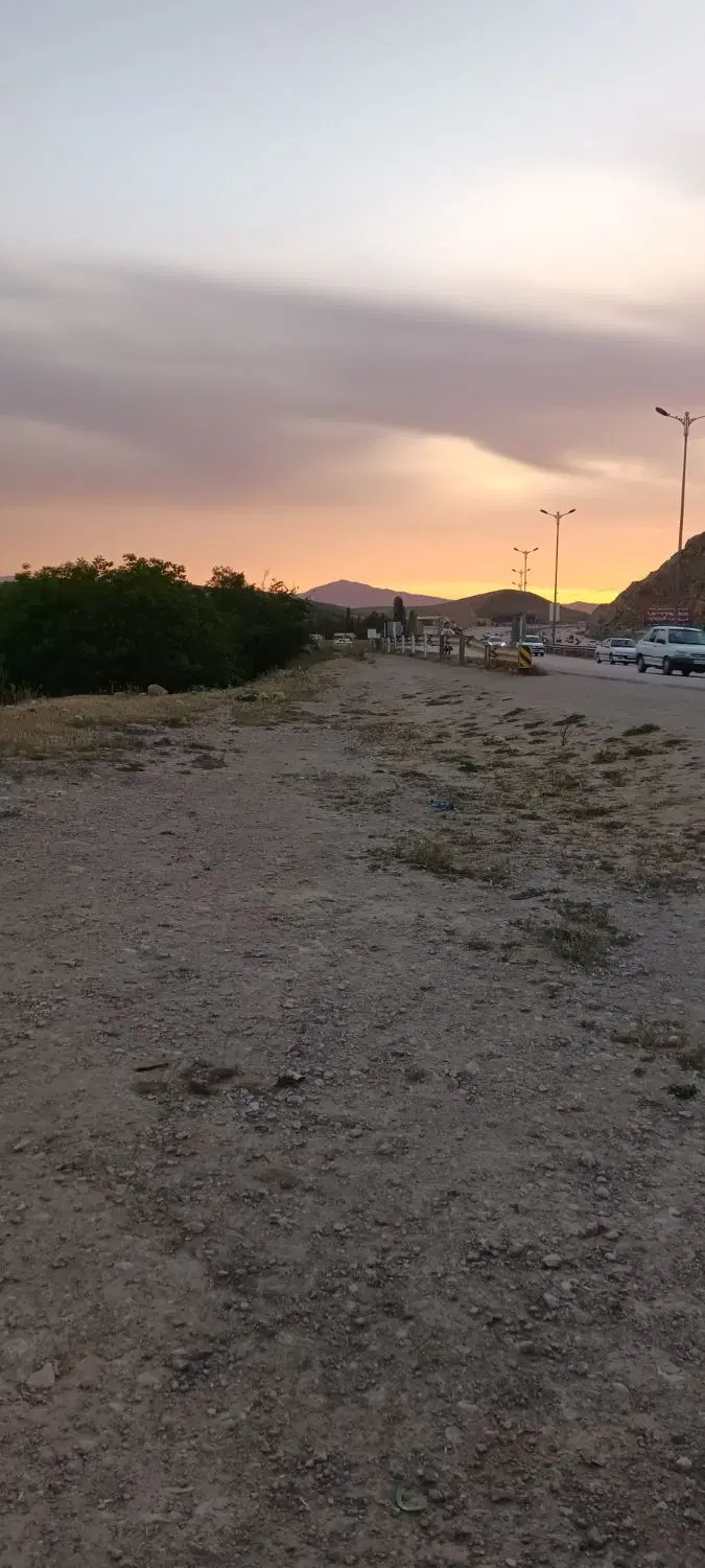 باغ حاشیه جاده بابامان