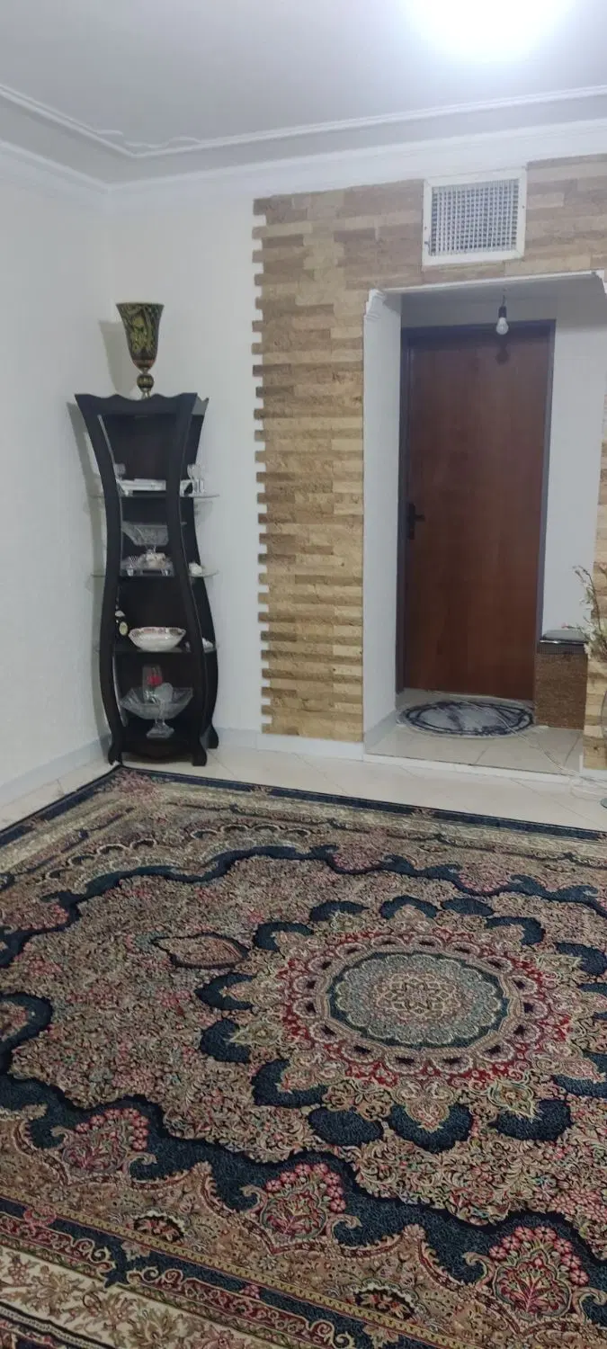 فروش واحد۵۳_۵متری بسیارتمیزوبدون هیچ خرجی