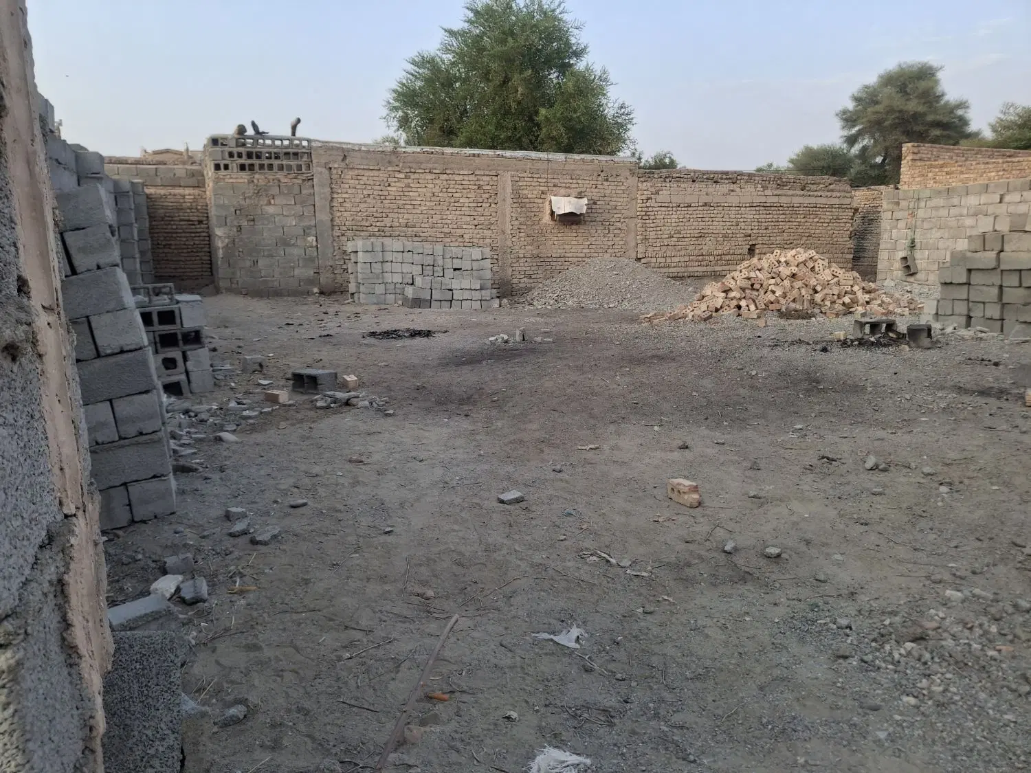 180 متر زمین کارگر43