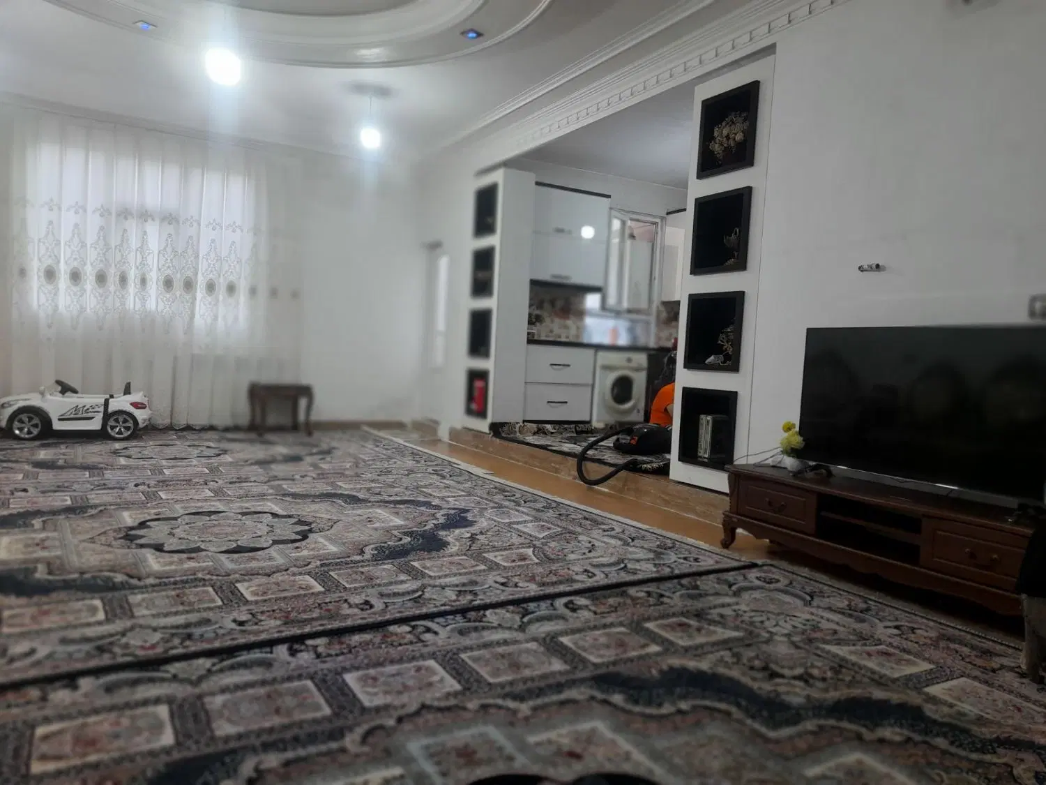 تک واحدی رهن کامل سروستان تمدن