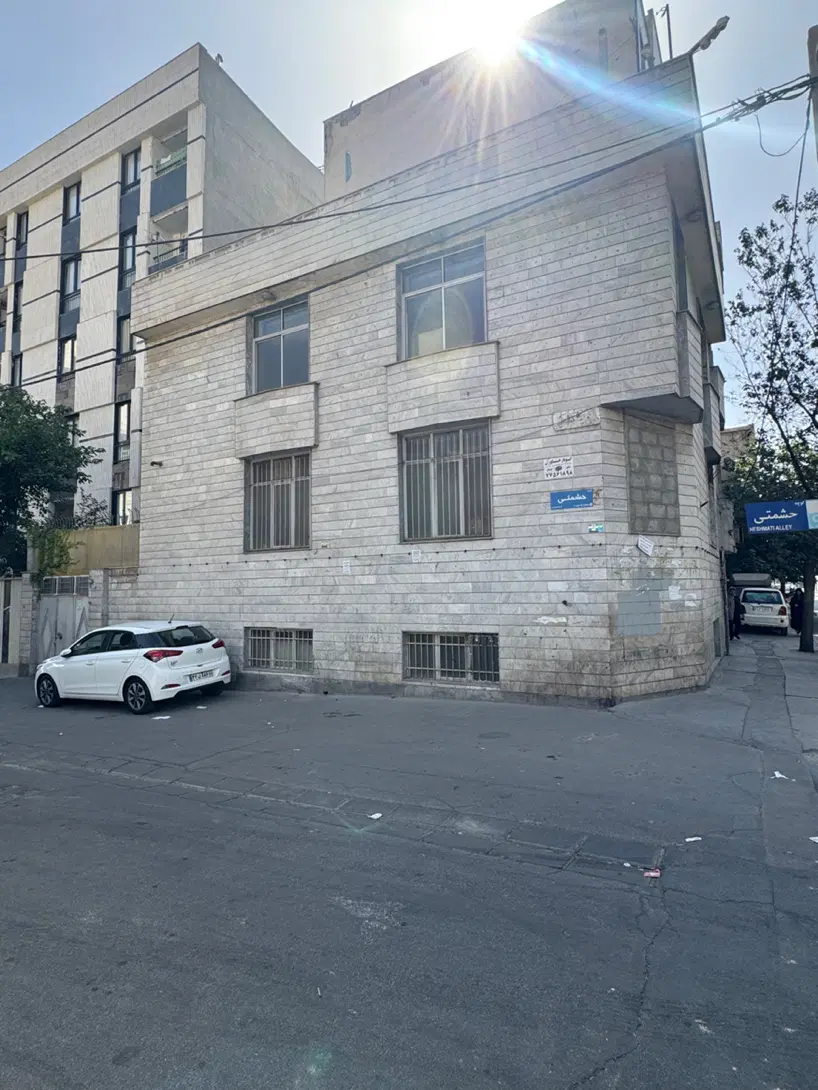ملک کلنگی سند تک برگ ۱۸۶ متر