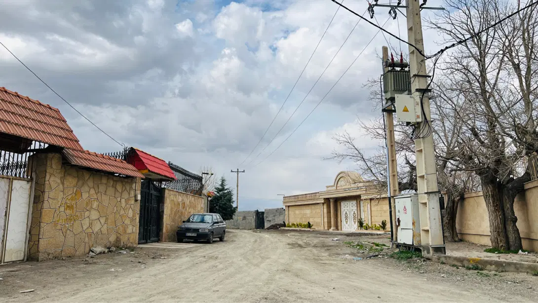 زمین500مترسندملکی شاهنامه80آب برق گاز روستای جغنه
