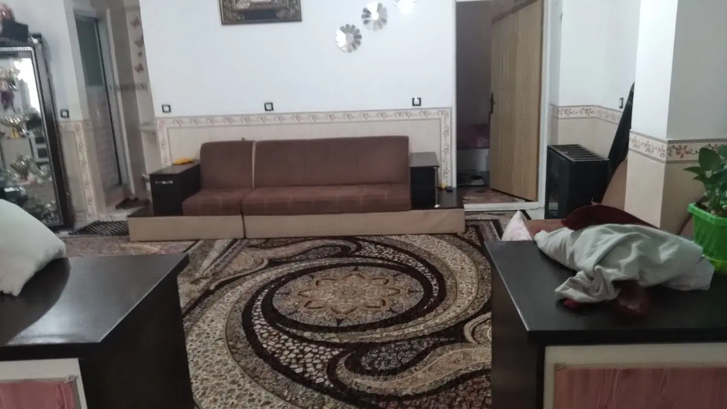 فروش واحد همکف ۶۰متر