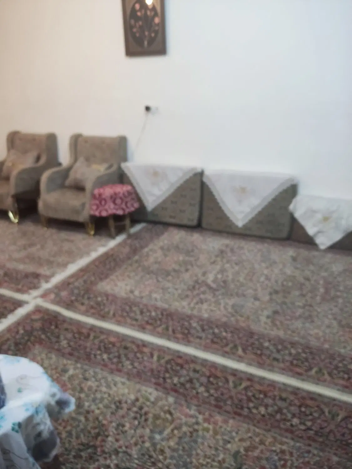 فروش خانه کلنگی بیش از ۳۰ سال ساخت