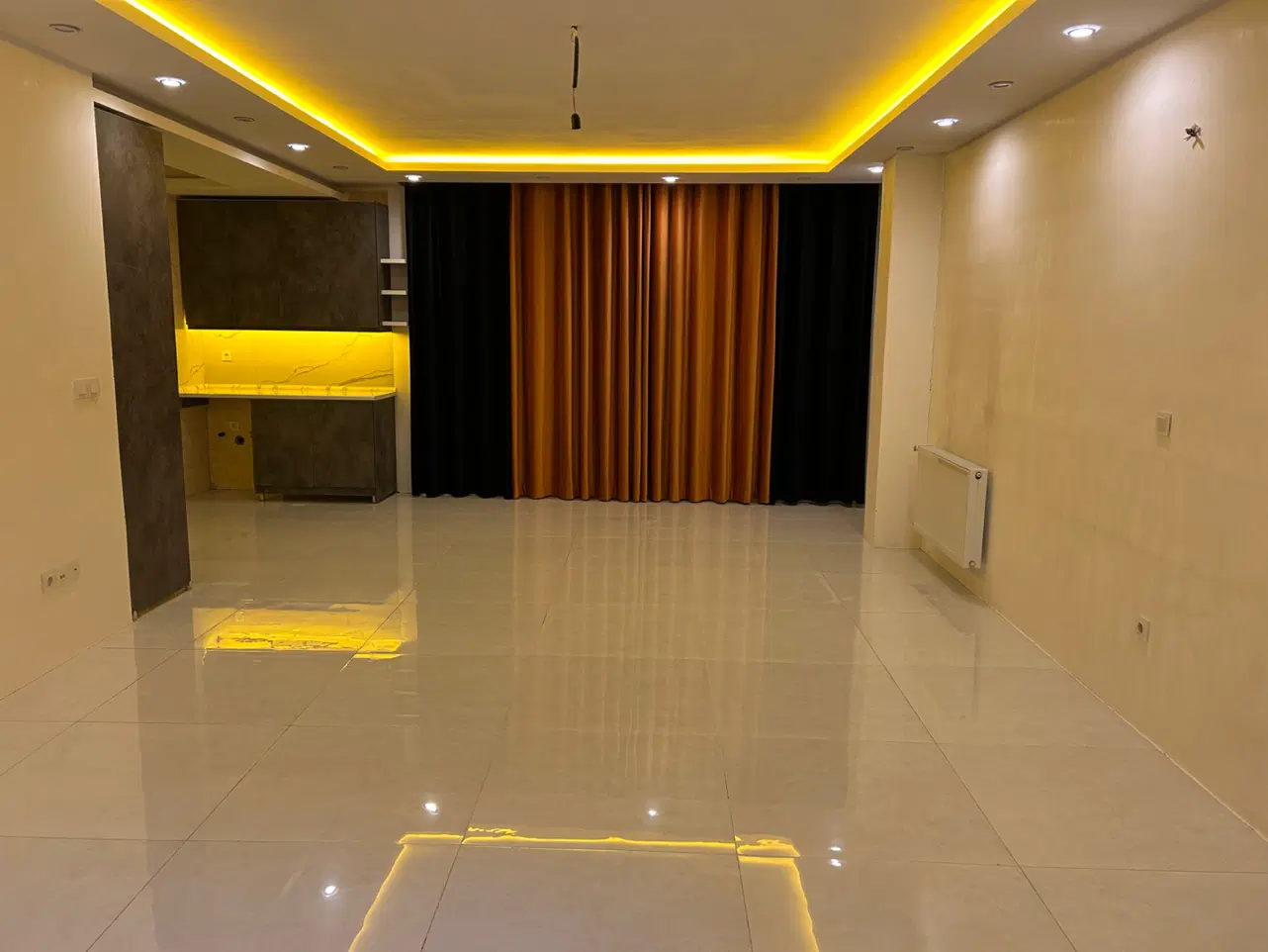 اپارتمان صفر کنار گذر امام خمینی