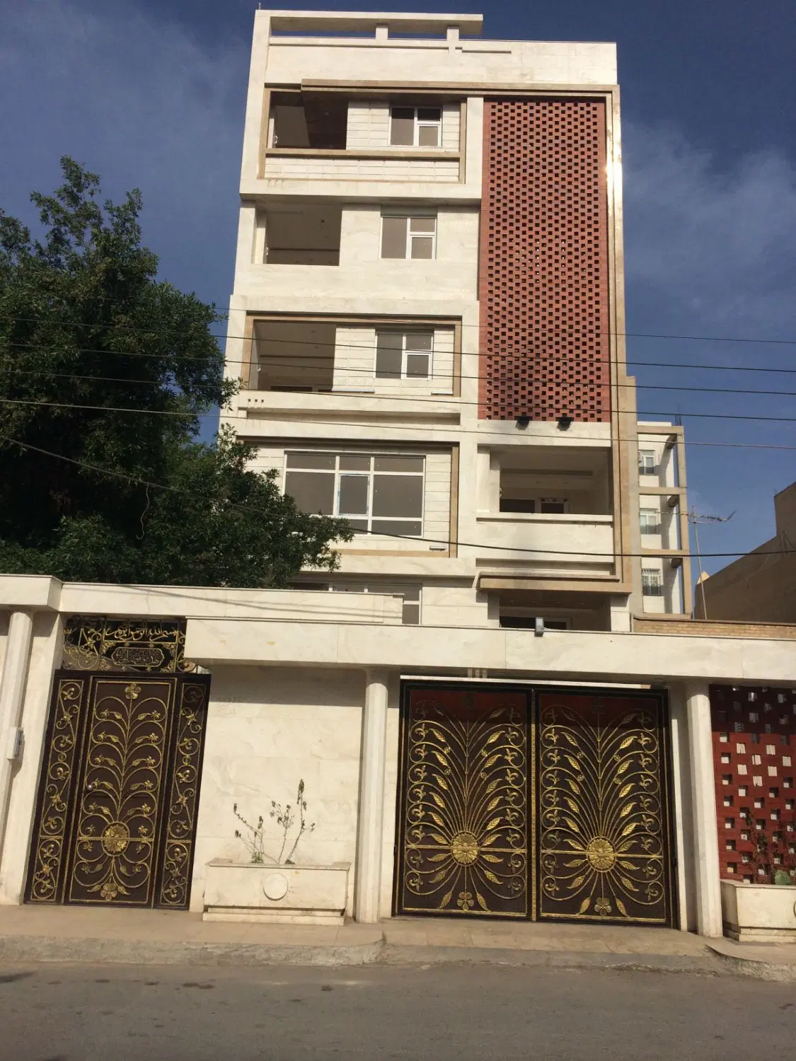 فروش آپارتمان ۹۱ متری در قلب زیتون کارمندی