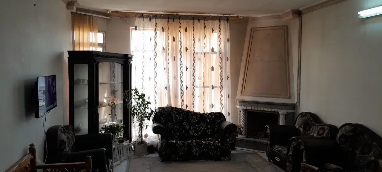 ۷۱ متری، اول صیاد، نزدیک به مترو
