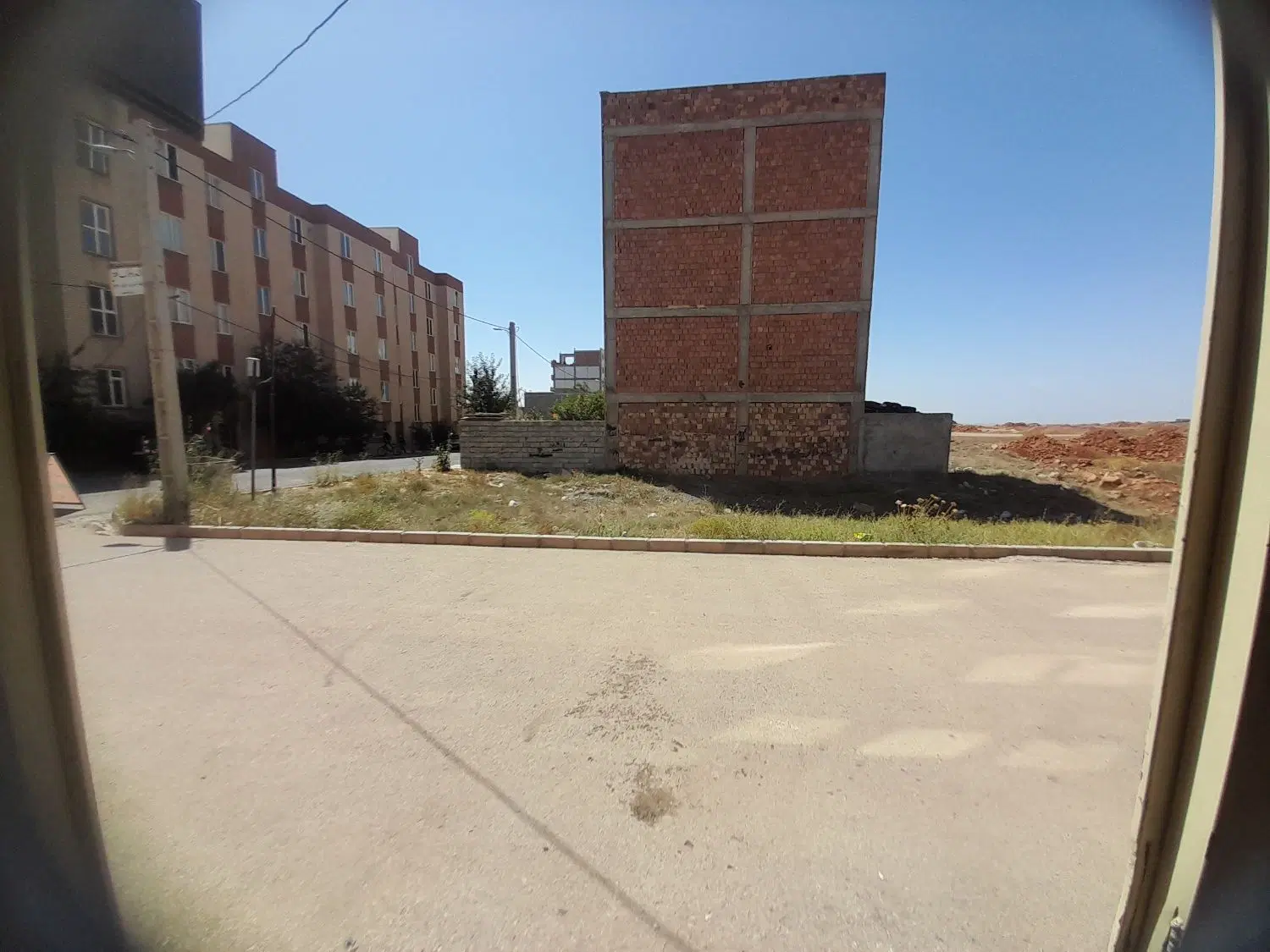 فروش یک قطعه زمین