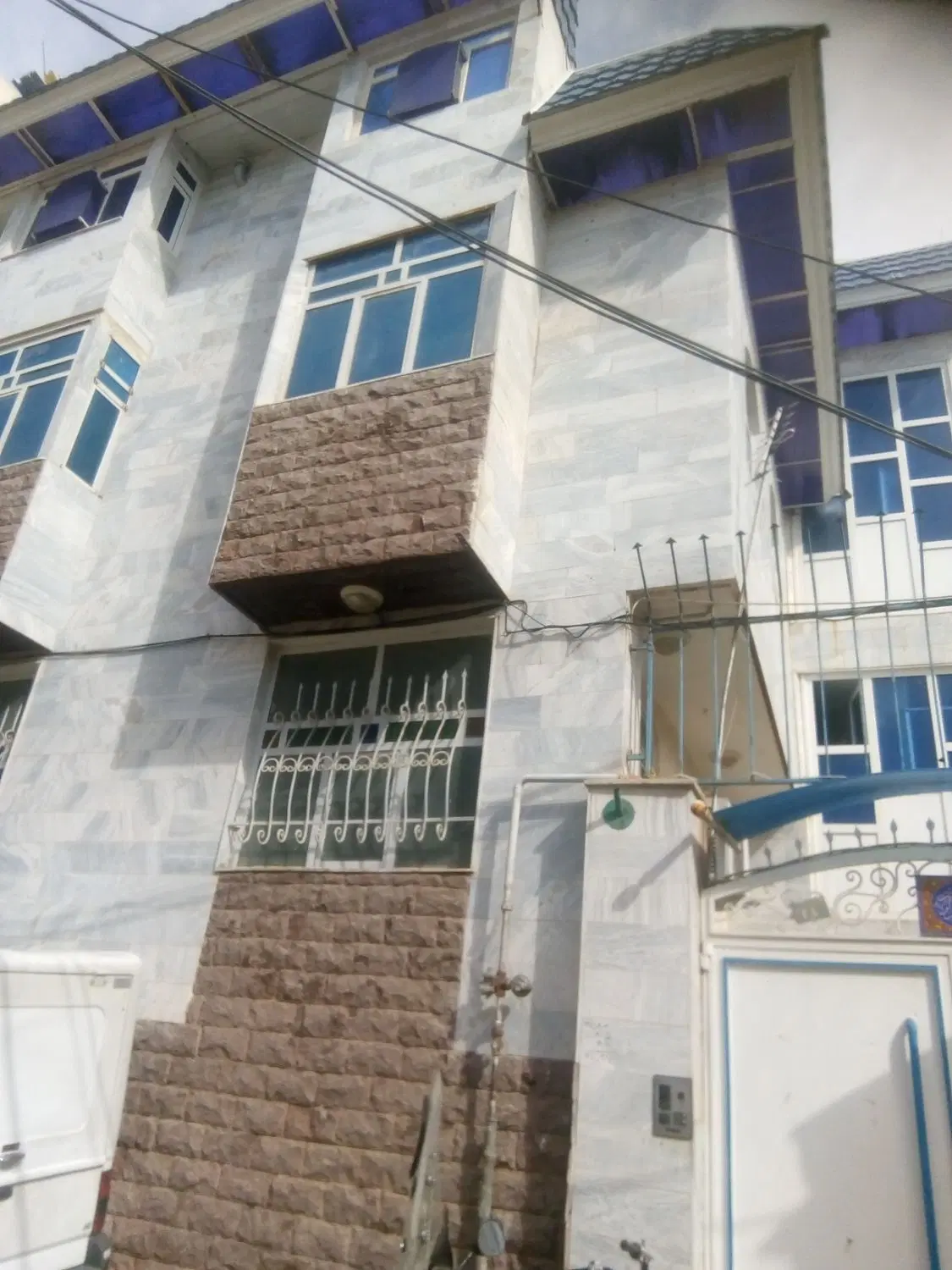 ویلائی چهار ونیم طبقه