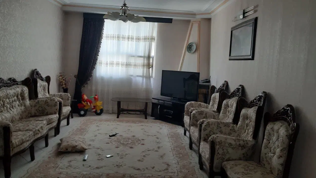 واحد۷۸متری سند دار تلفن و برق اختصاصی