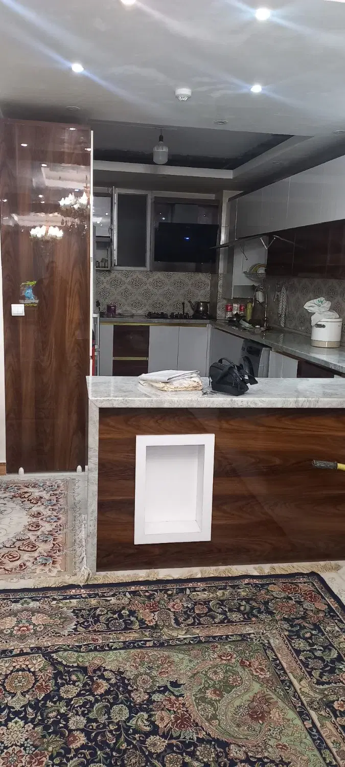 اپارتمان تک واحدی