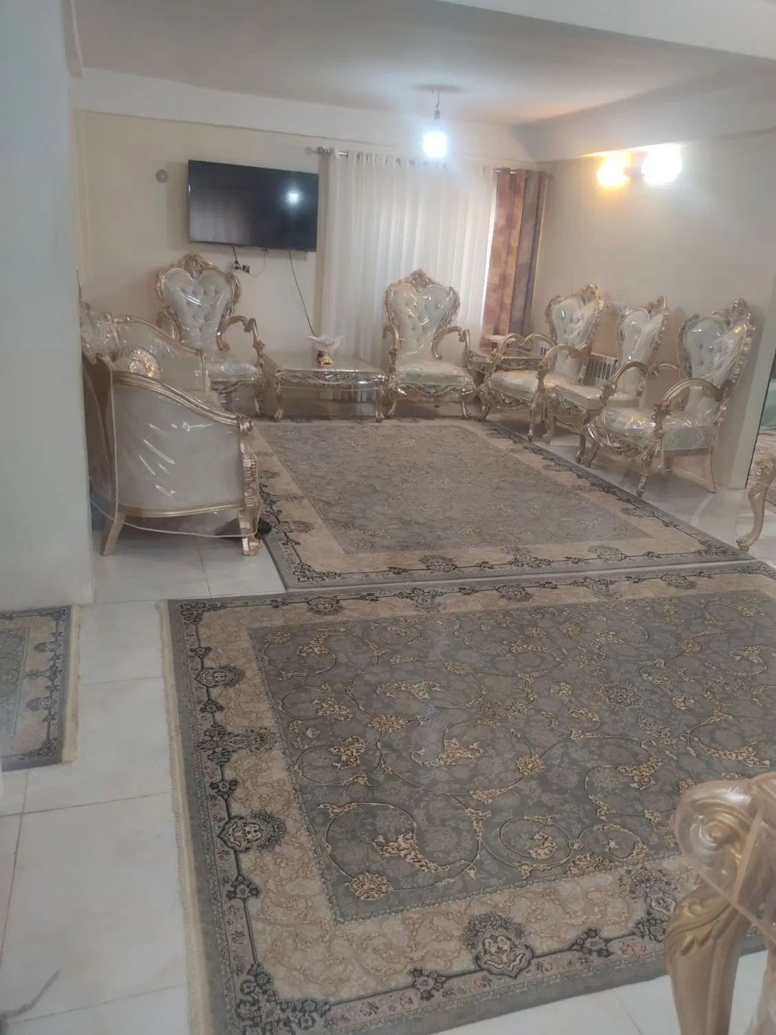 یک واحد آپارتمان در اندیشه امید اکباتان