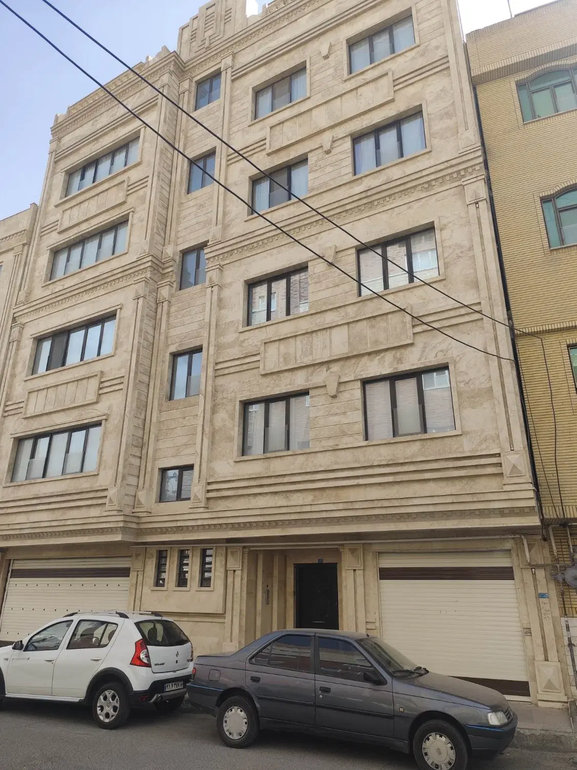 اجاره یا فروش یک باب تجاری حدودا ۲۰ متری