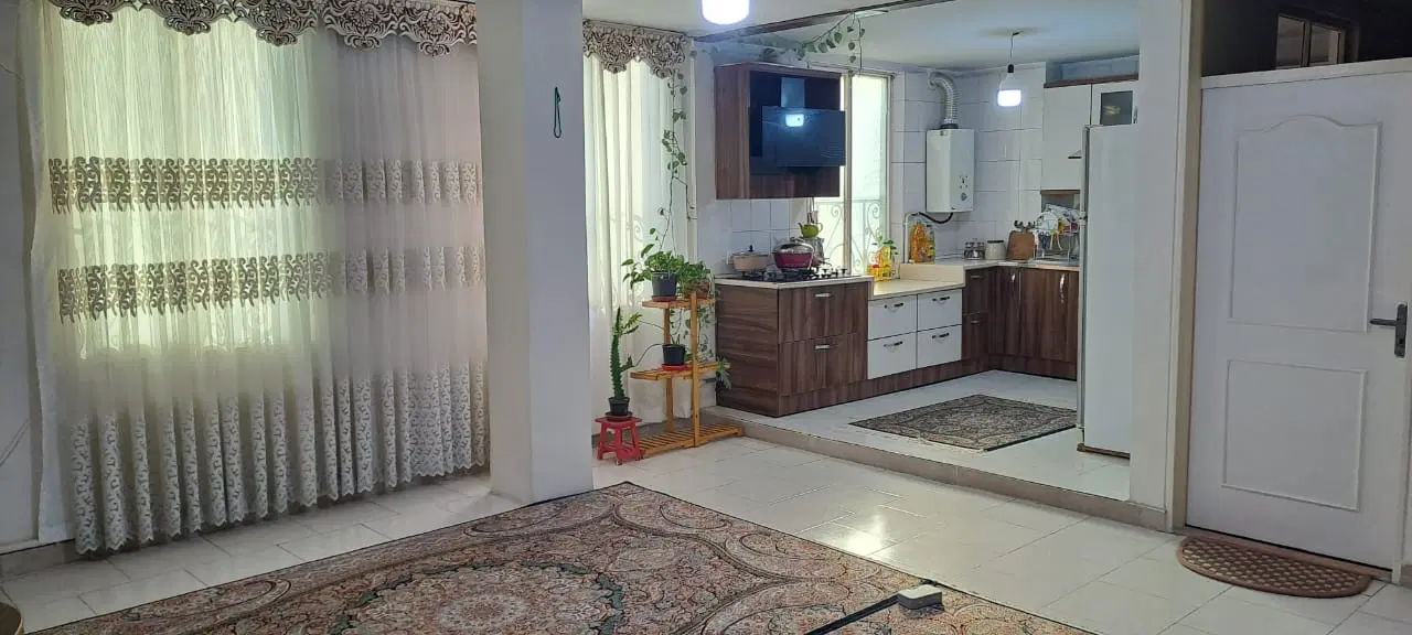 واحد ۷۳ متری با  *سند تک برگ*