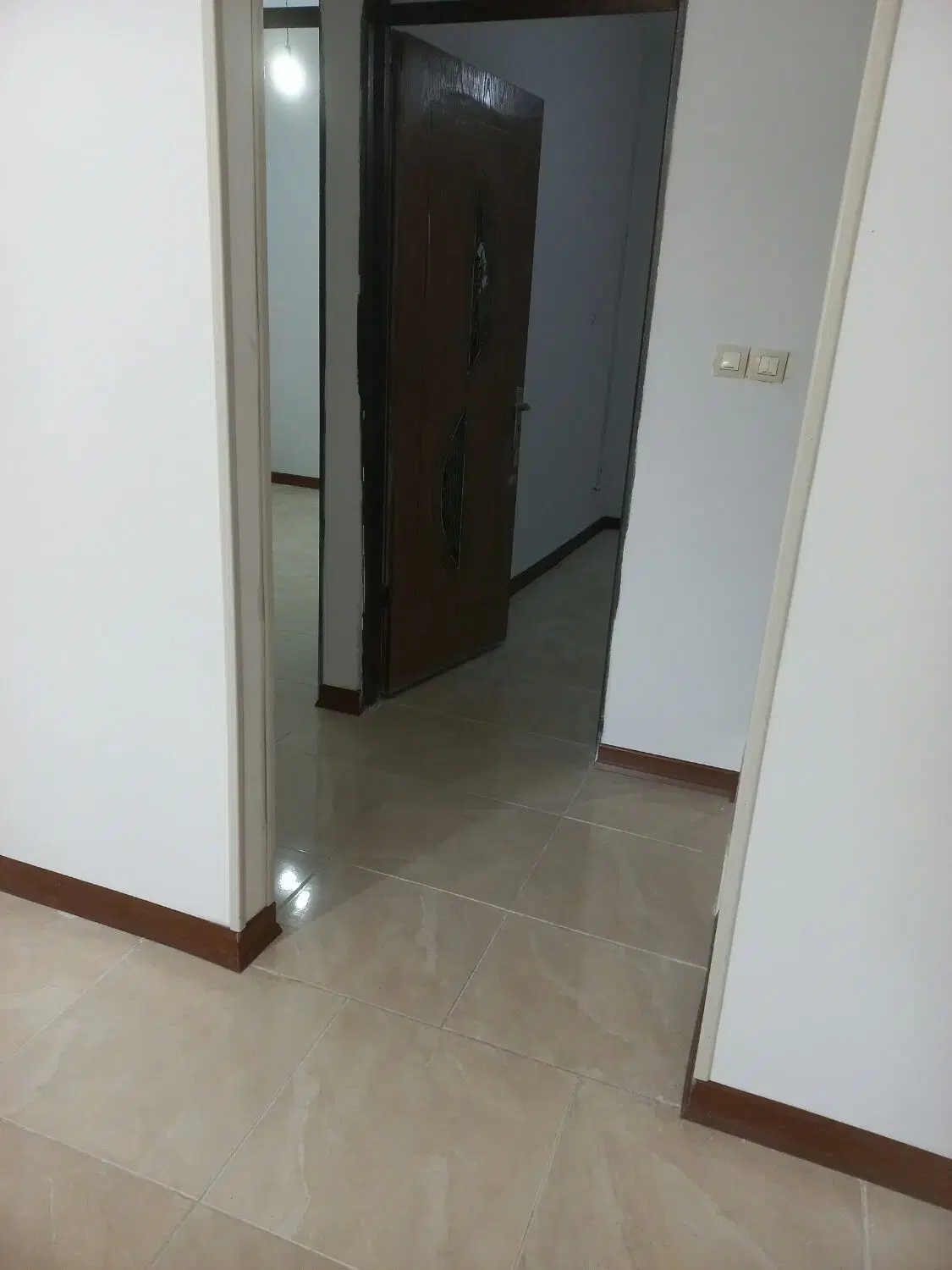 ۳طبقه و پیلوت_۳ سند تک برگ_ برخیابان