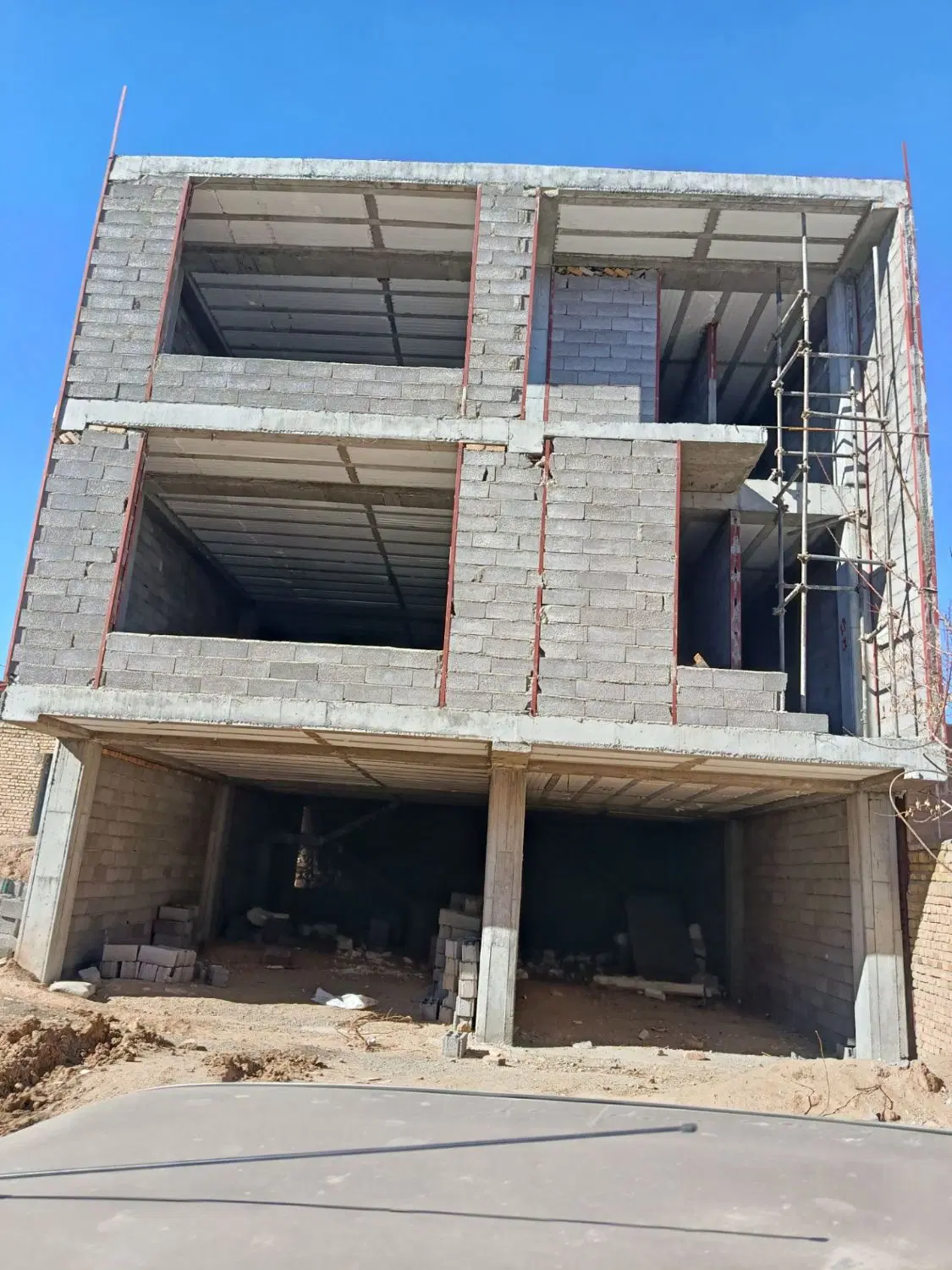 فروش یه طبقه نمیه کاره