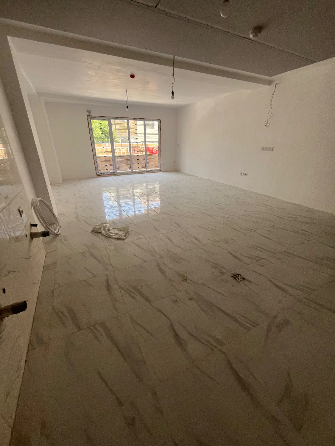 اپارتمان سه خواب ازادگان