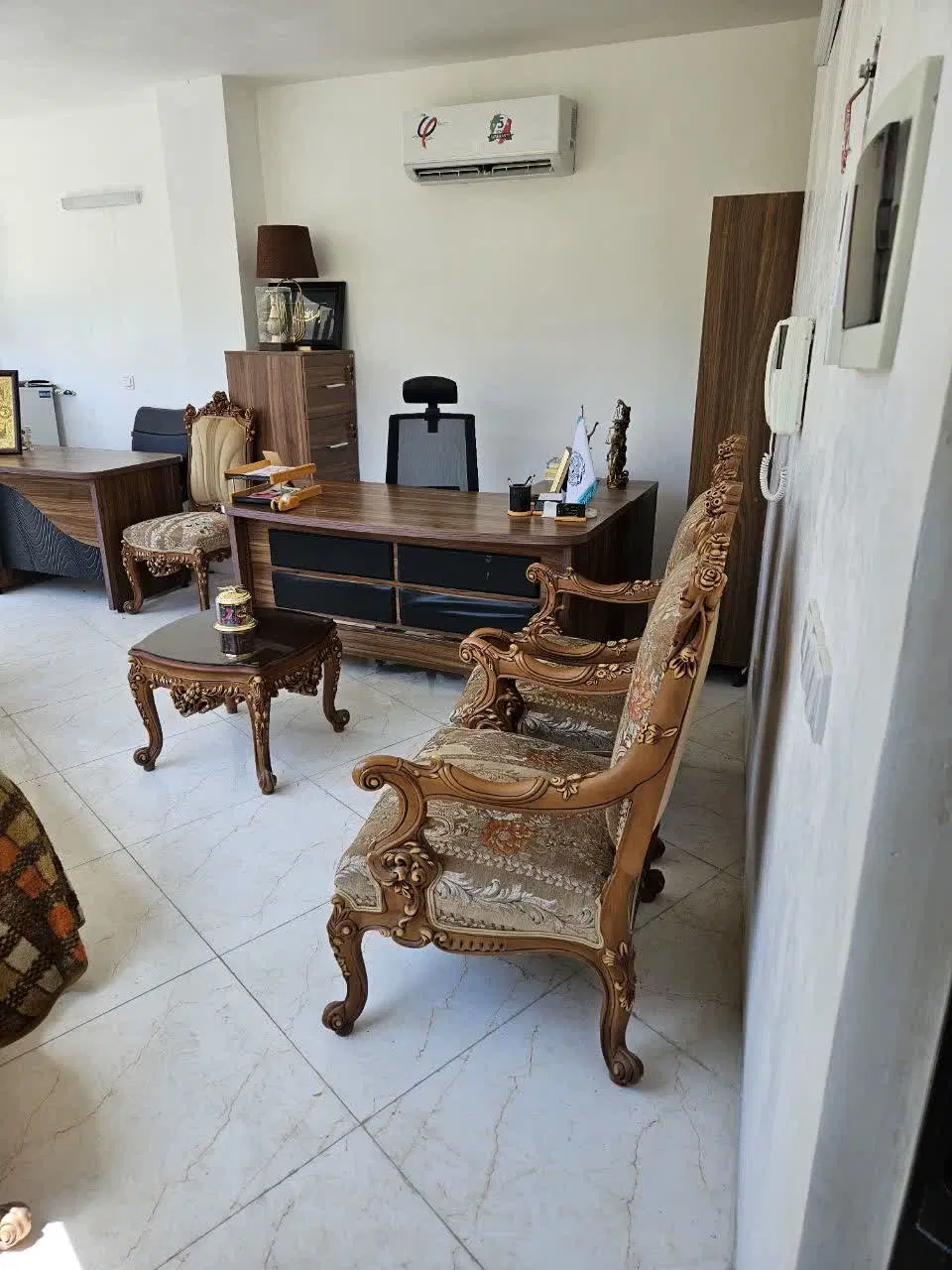 اجاره دفتر ککار خ اتشگاه اول خ وحدت