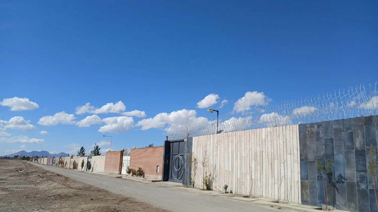 زمین باغی با موقعیت عالی مناسب برای سرمایه گذاری