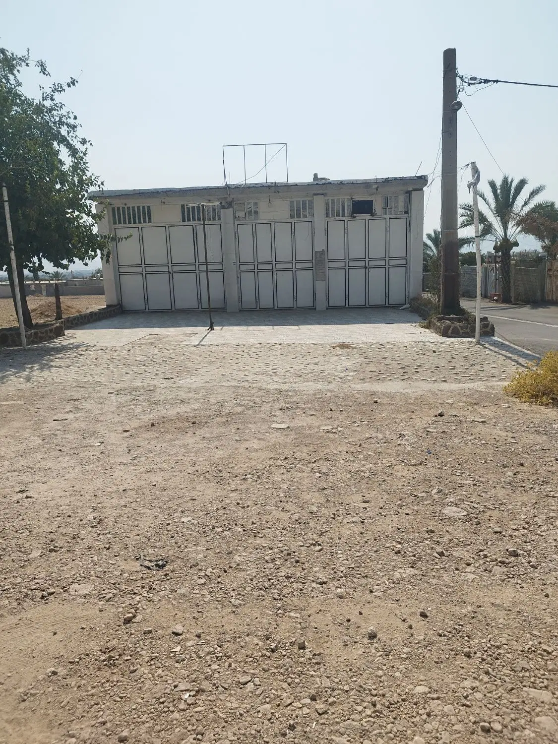 اجاره مغازه کنار نانوایی زرین اباد لب خیابان