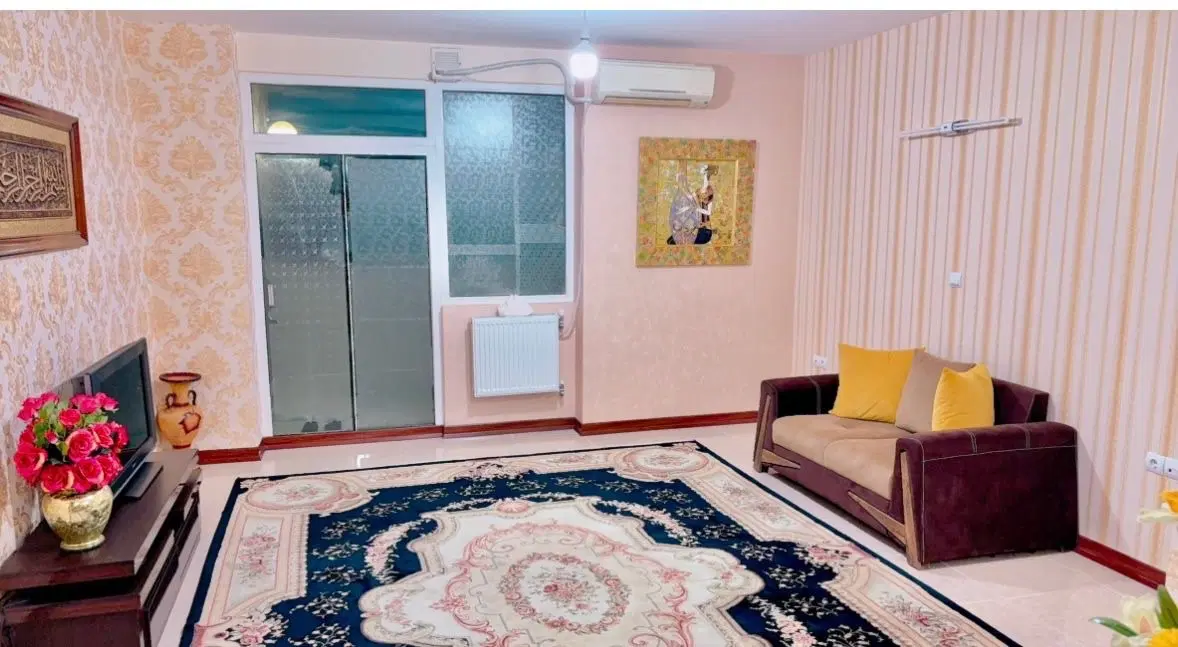 آپارتمان دو خوابه خورشید صدرا