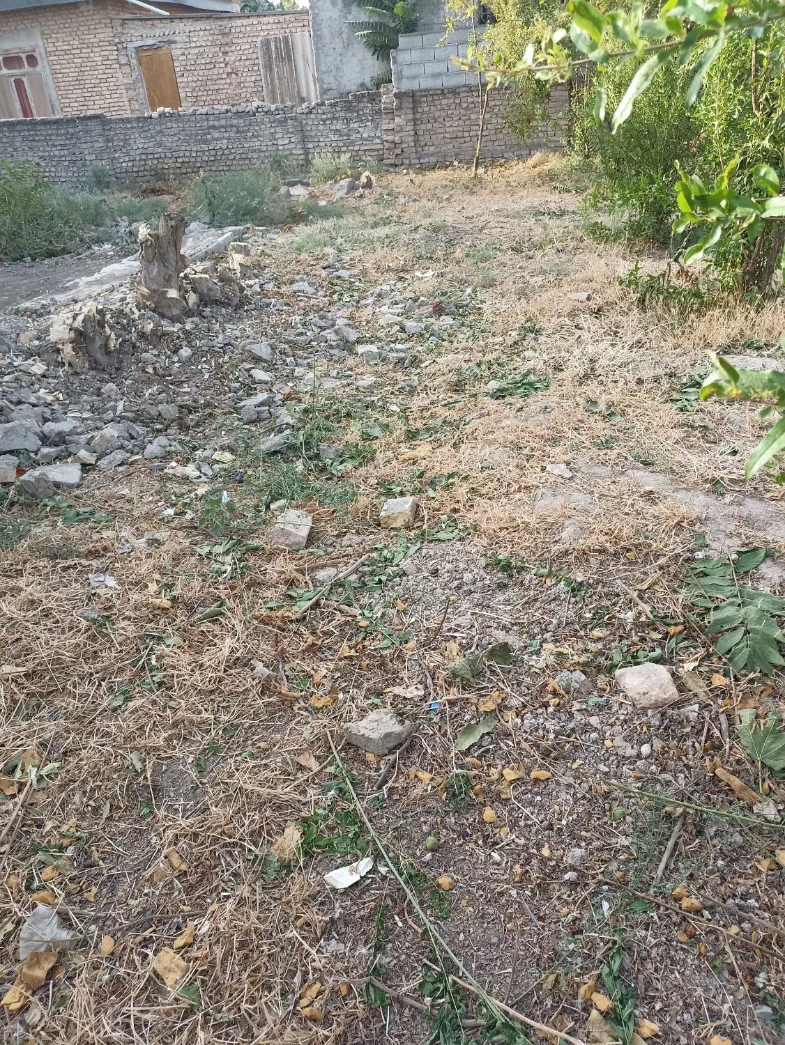زمین مسکونی داخل روستا قرنجیک خواجه خان