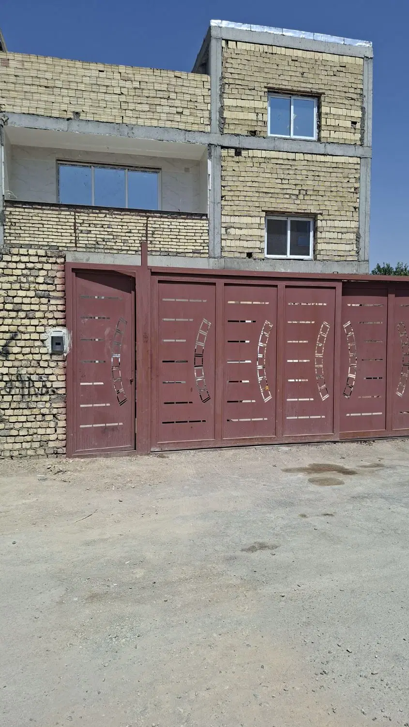 خانه دو طبقه