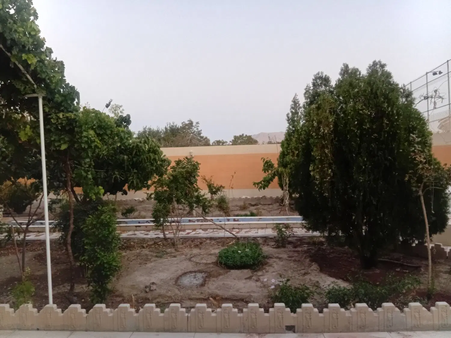خانه ۱۰۰۰ متر مشتاق سوم