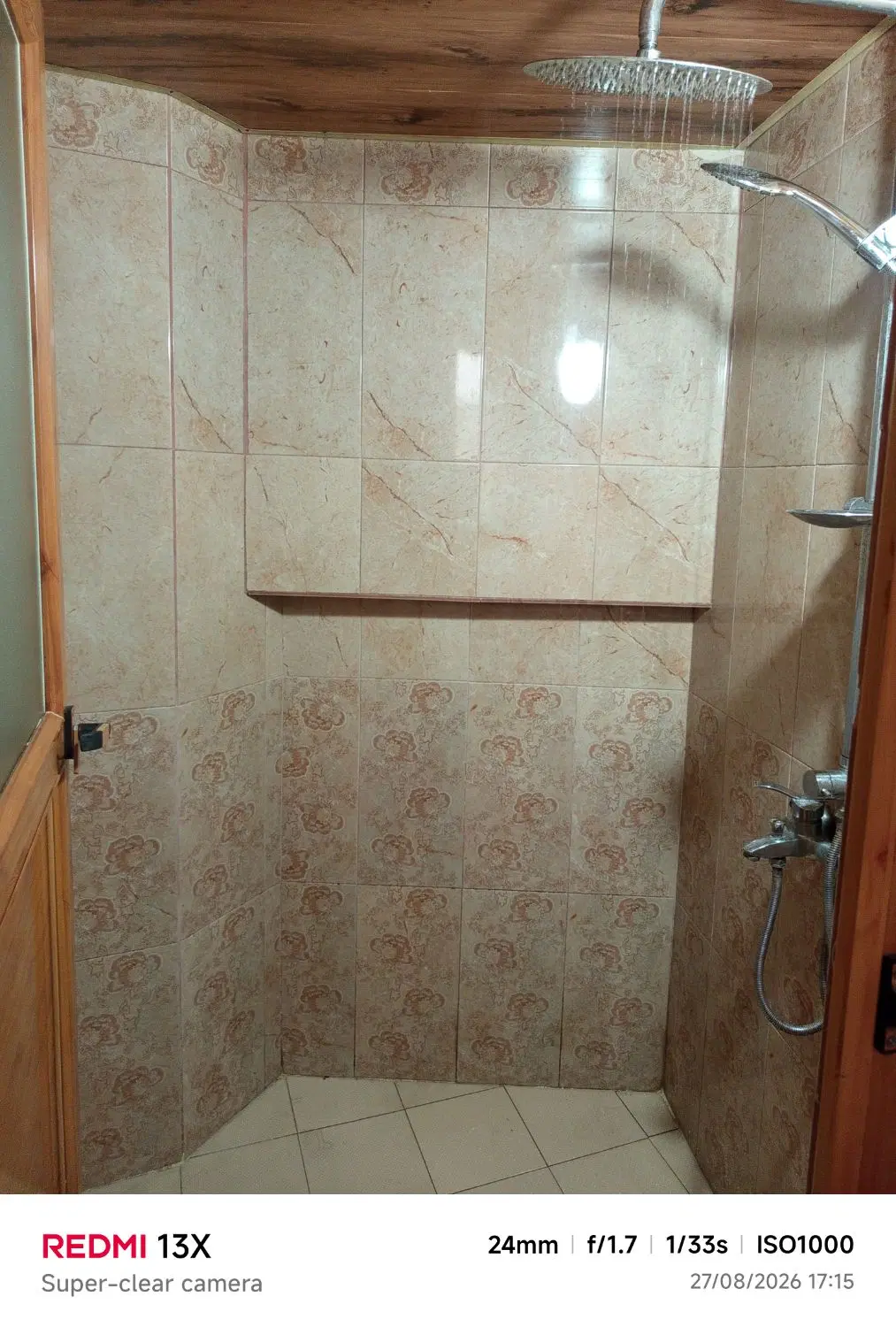 واحد 75متری بینظیر (گلزاران)