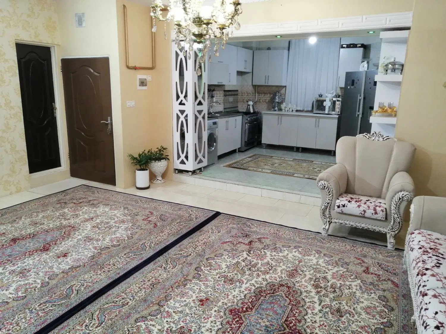 آپارتمان 90متری شهرک آزادگان نظرآباد