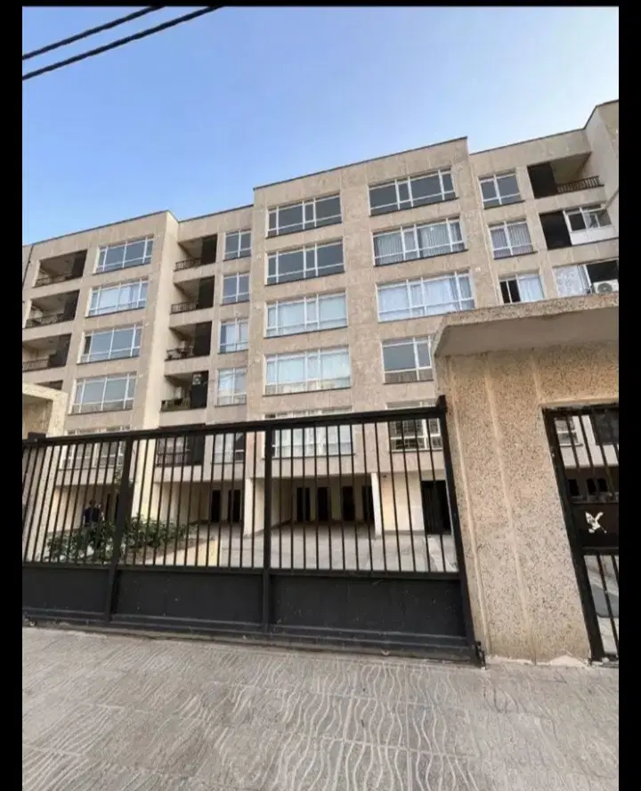 پایا سازه پاسارگاد ۸۲متری