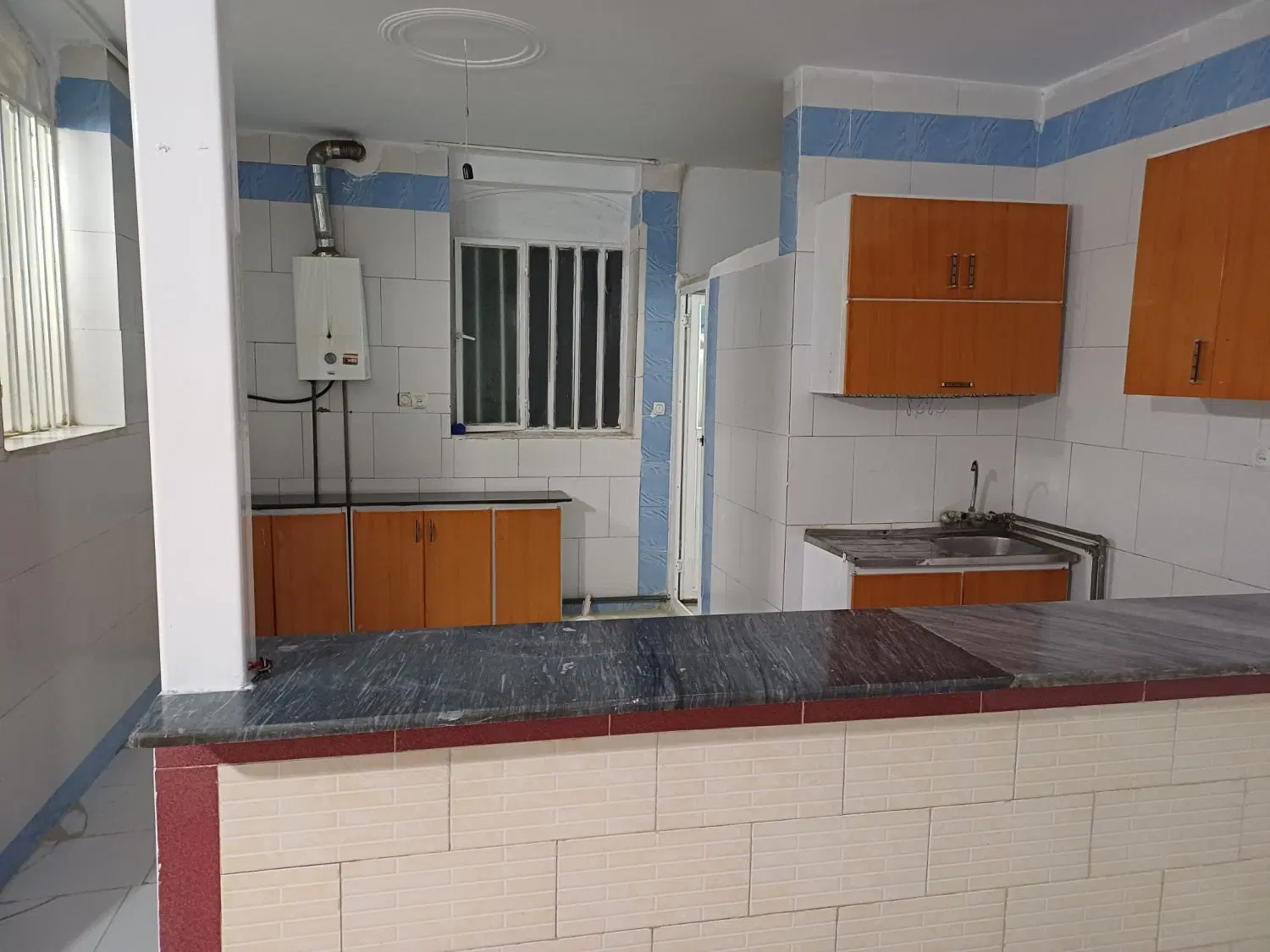 ساختمان اجارهای