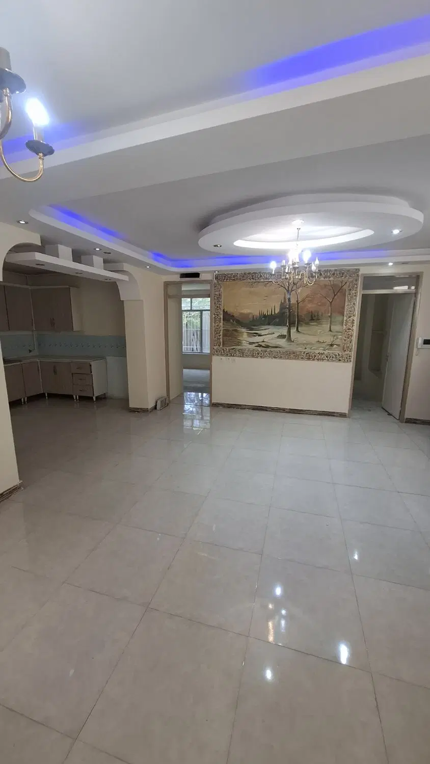 ویلایی 220 متری _وحدت، کوچه 130 غربی