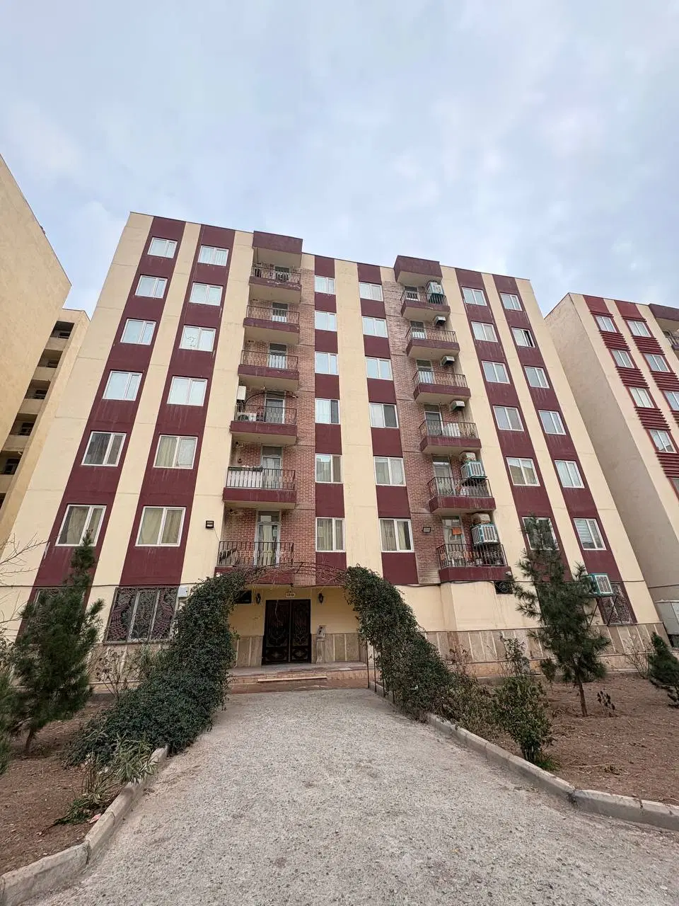 خرید و فروش ملک پرند