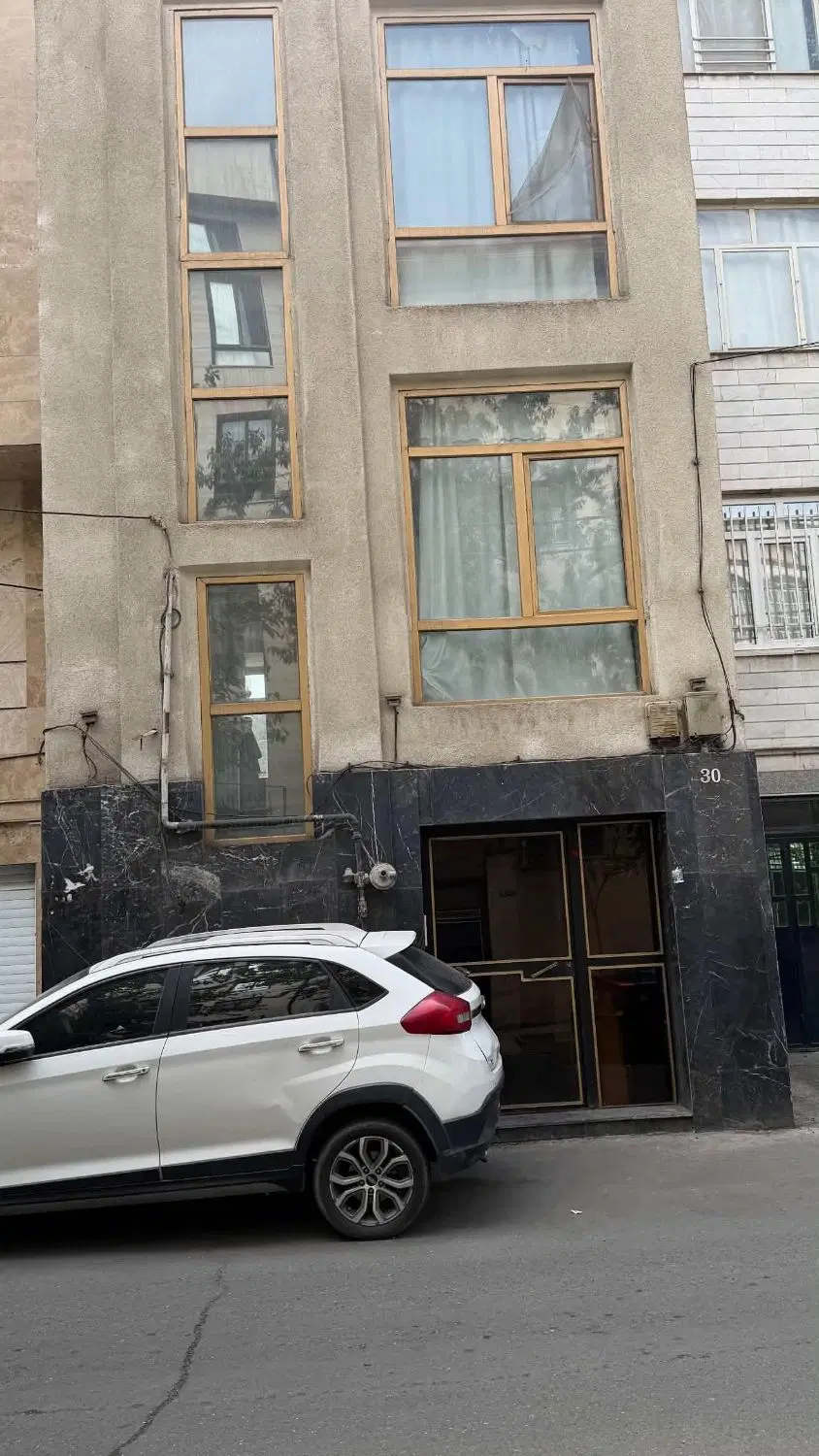 فروش ملک ۱۱۵ متری کلنگی بازسازی شده نو