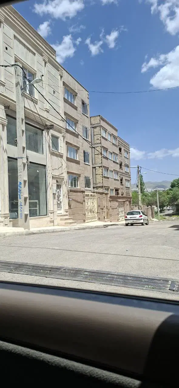 آپارتمان ۱۳۵ متری کوی فرهنگ  جمعه بازار