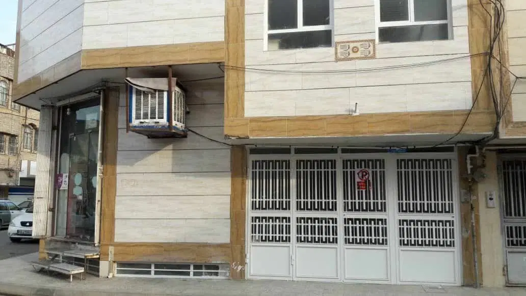 زیرزمین ۷۰ متری دلباز