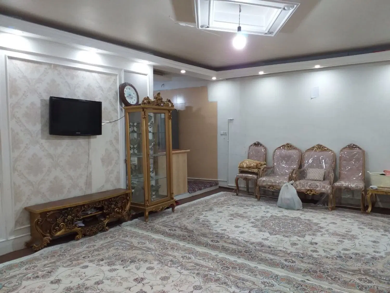 آپارتمان ۷۶متری دو خواب تک واحدی