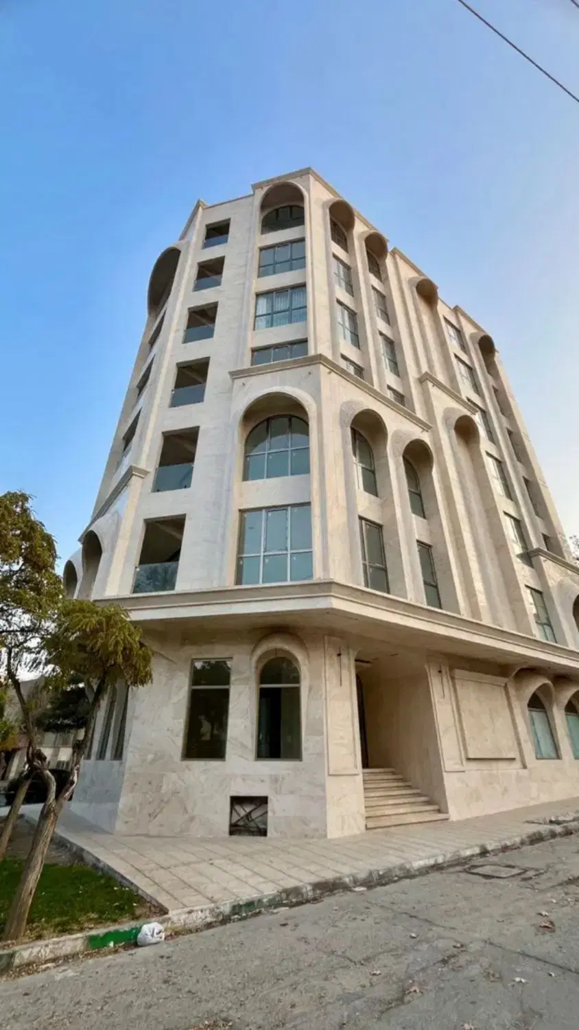 آپارتمان نزدیک میدان امام
