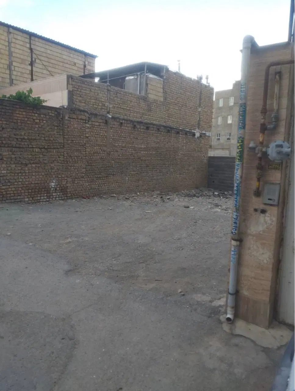 زمین ۱۱۴ متری مشکین دشت