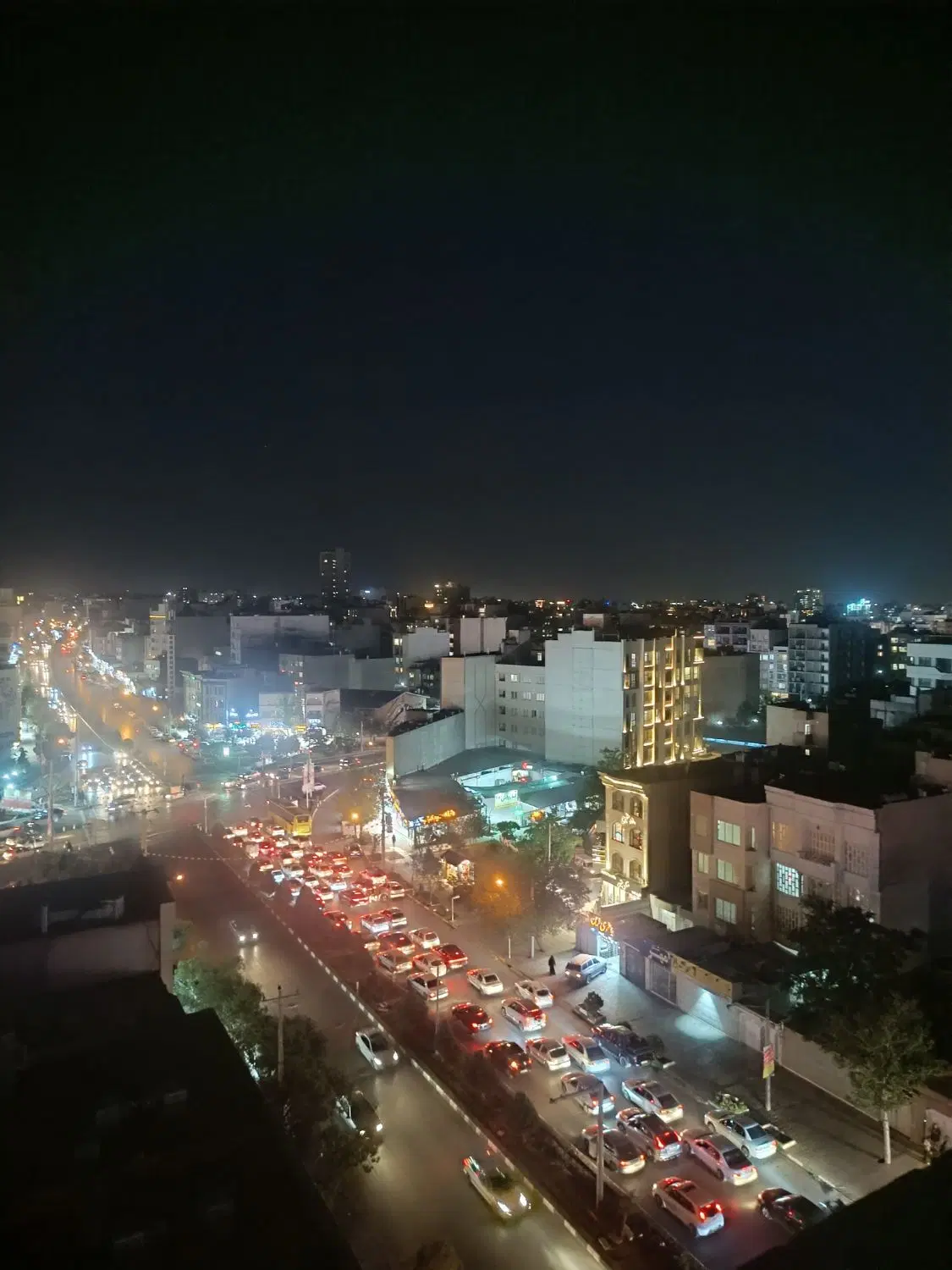 آپارتمان 6واحدی جنوبی کوچه 20متری