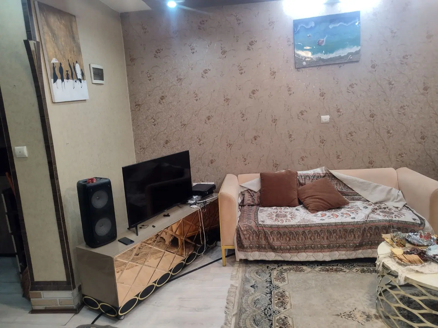 دو خوابه 90متری _صدرا فاز یک