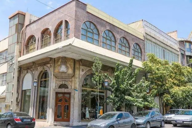 خانه ۳ طبقه در مفتح شمالی